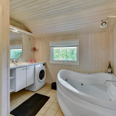 Holiday home Wenche - 600m To The Inlet In Western Jutland By Interhome