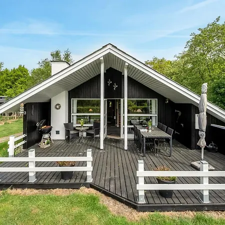 Feriehus Wenche - 600m To The Fjord By Interhome *
